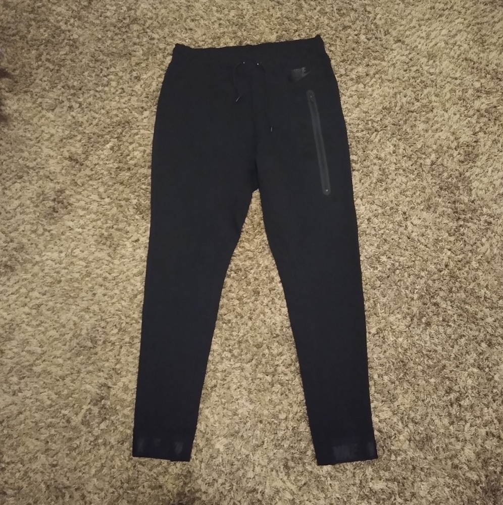 Sold...NIKE Tech Fleece Black Joggers